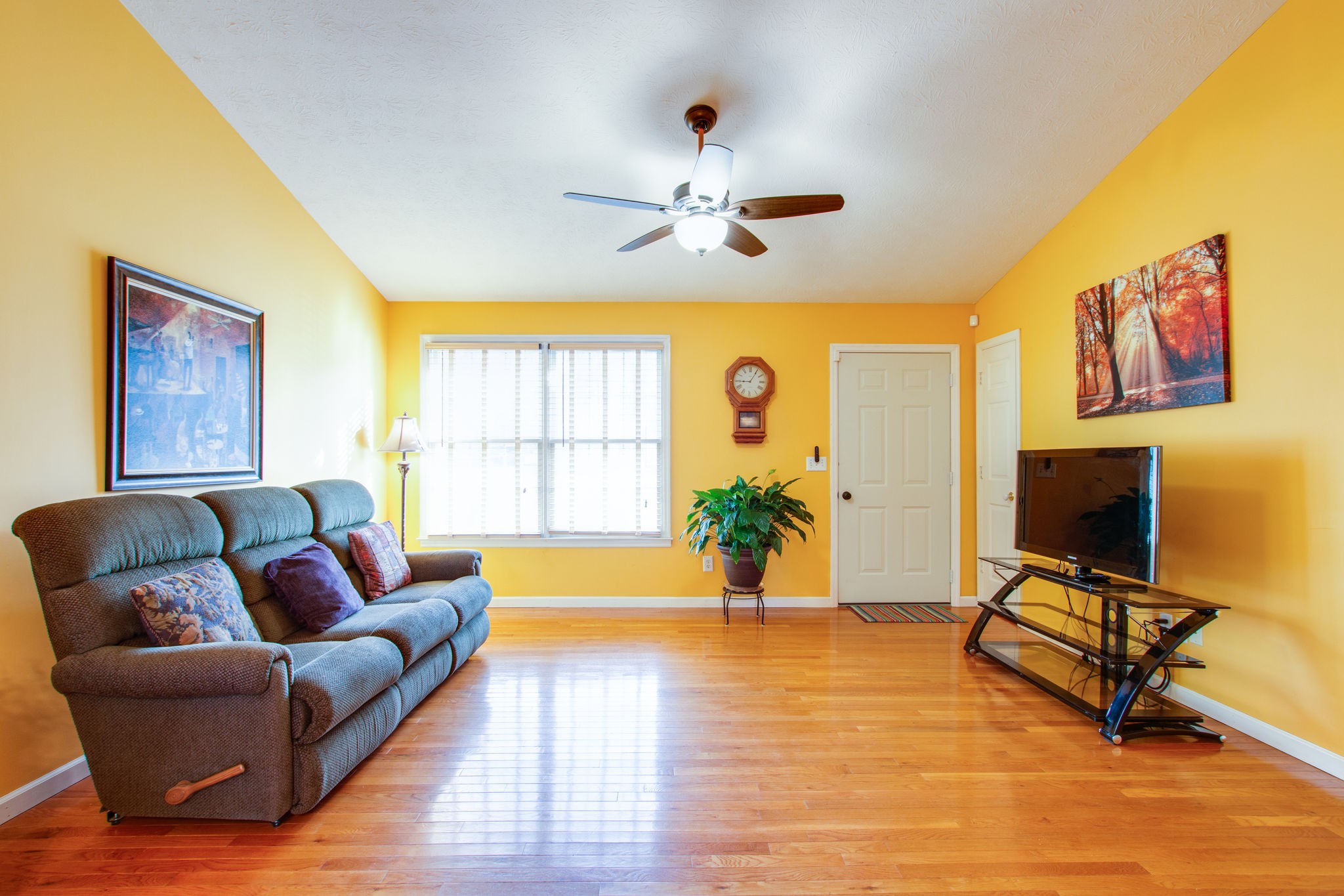 411 Karstridge Road Smyrna, TN 37167 - Photo 6 of 29 Gallery Image 6