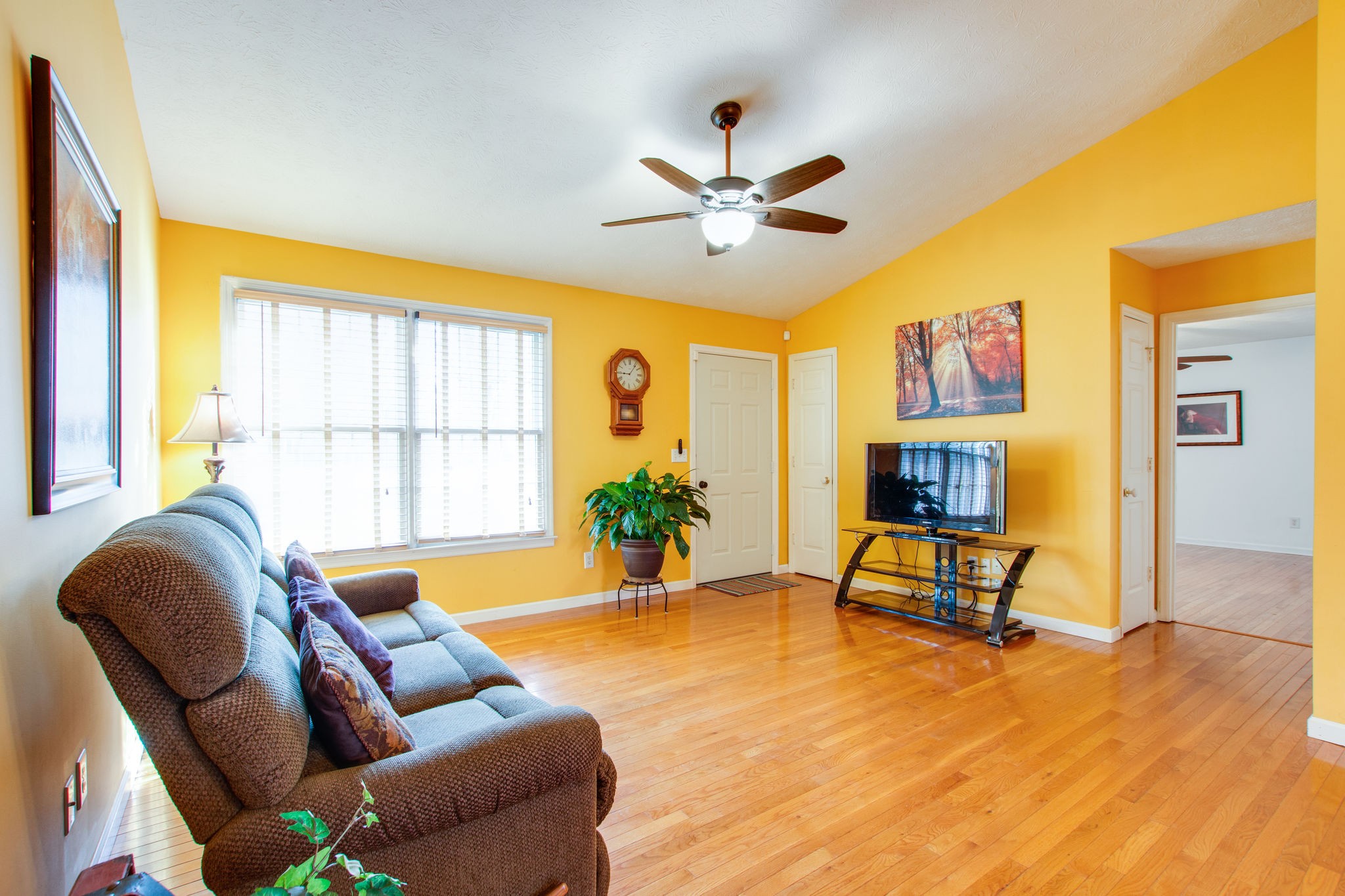 411 Karstridge Road Smyrna, TN 37167 - Photo 7 of 29 Gallery Image 7