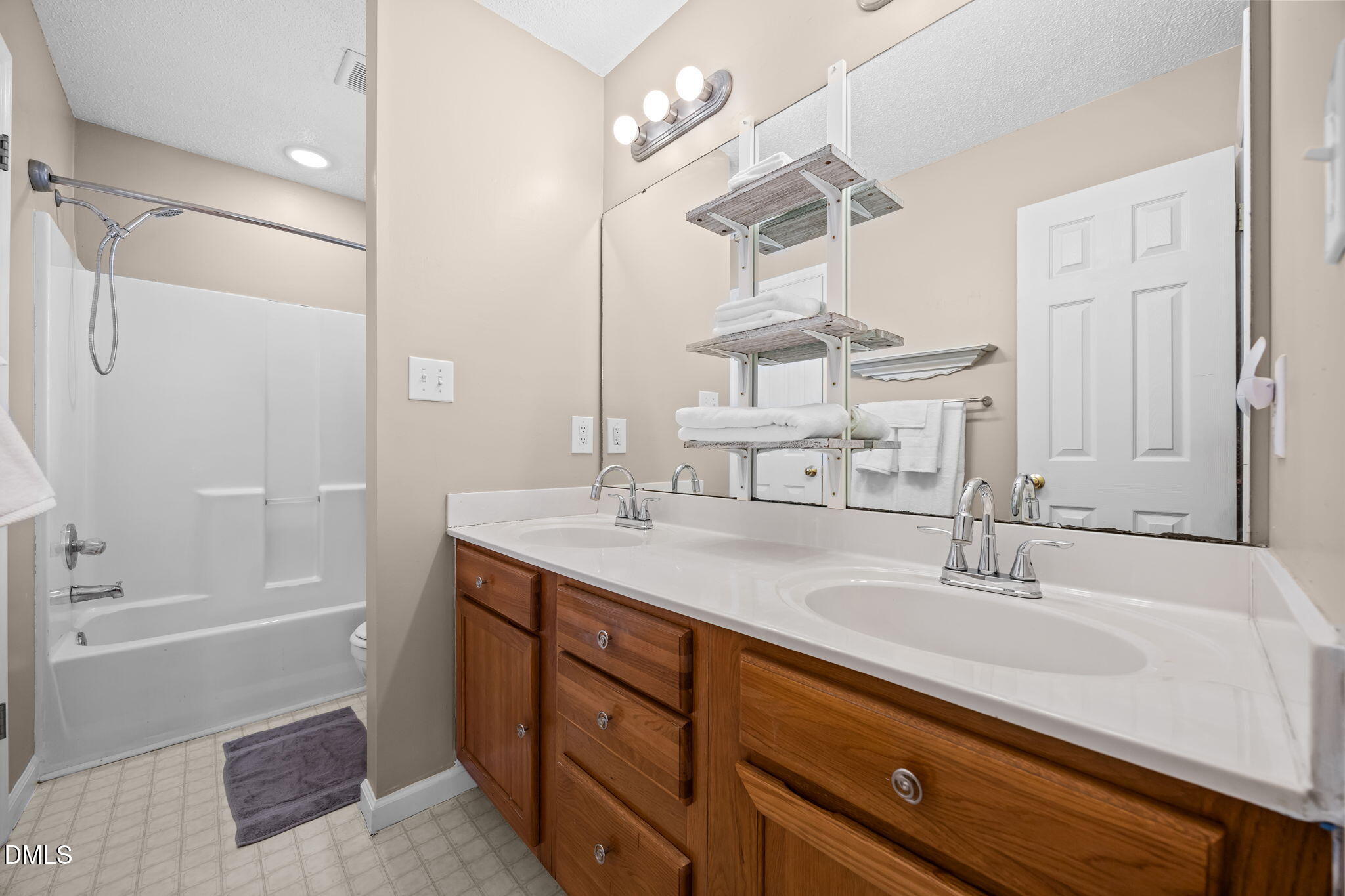 409 Brown Circle Rolesville, NC 27571 - Photo 13 of 30 61-web-or-mls-IMG_7455