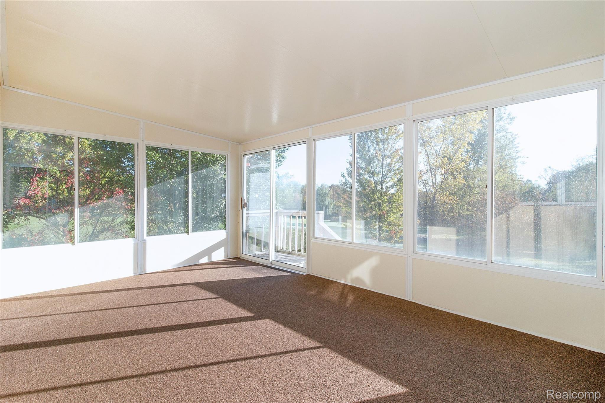 11371 Odell Road Linden, MI 48451 - Photo 15 of 40 Florida room