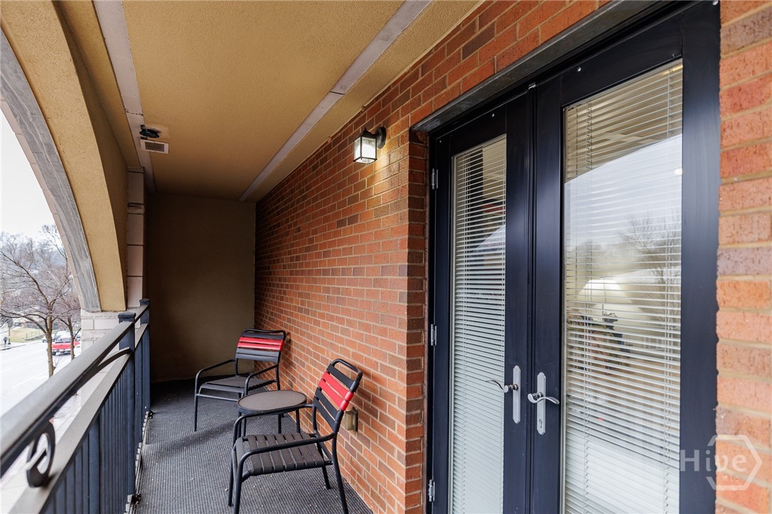 250 West Broad Street, Unit 207 Athens, GA 30601 - Photo 19 of 34