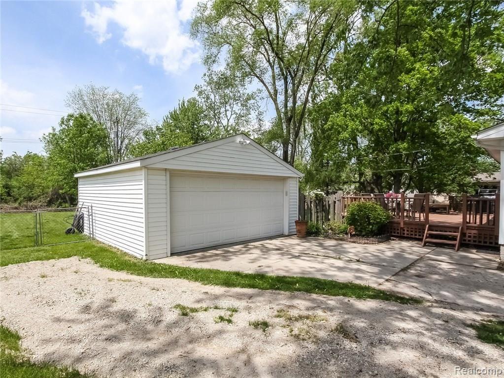 8266 Marlowe Road Belleville, MI 48111 - Photo 19 of 22 023-Rear_View-4186850-medium4x3.jpg