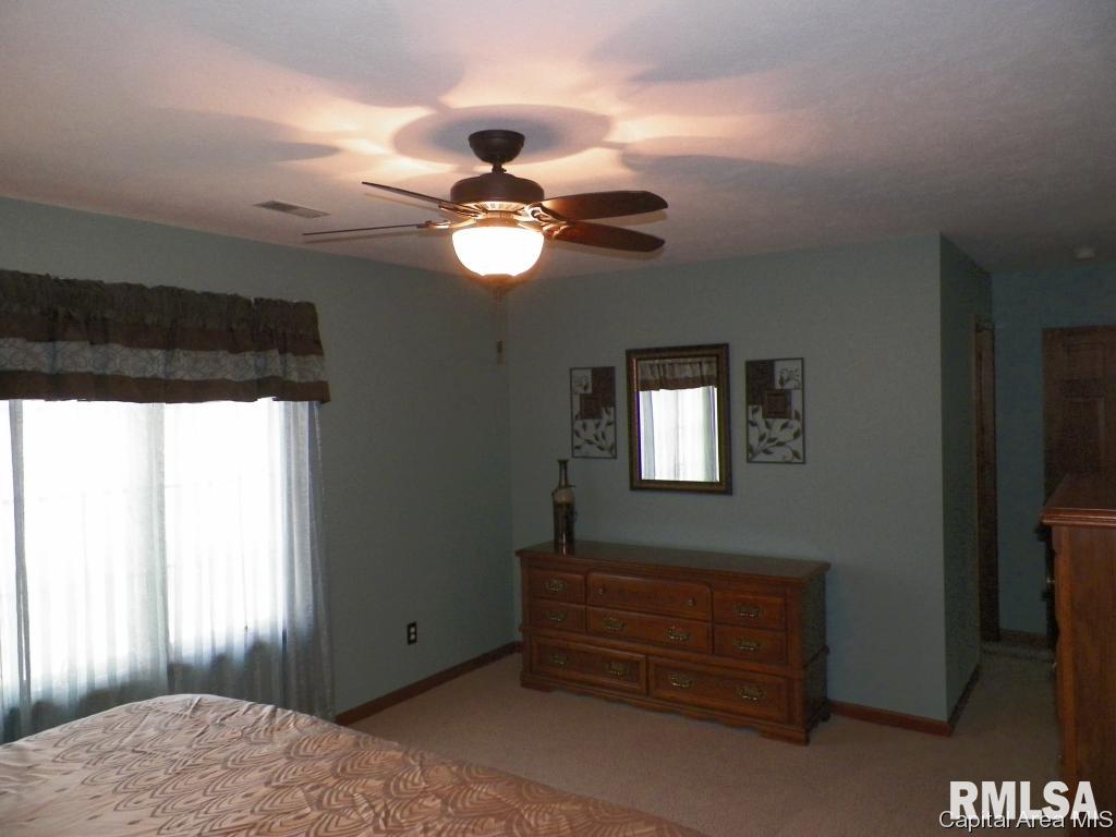 1113 Post Road Springfield, IL 62712 - Photo 11 of 25