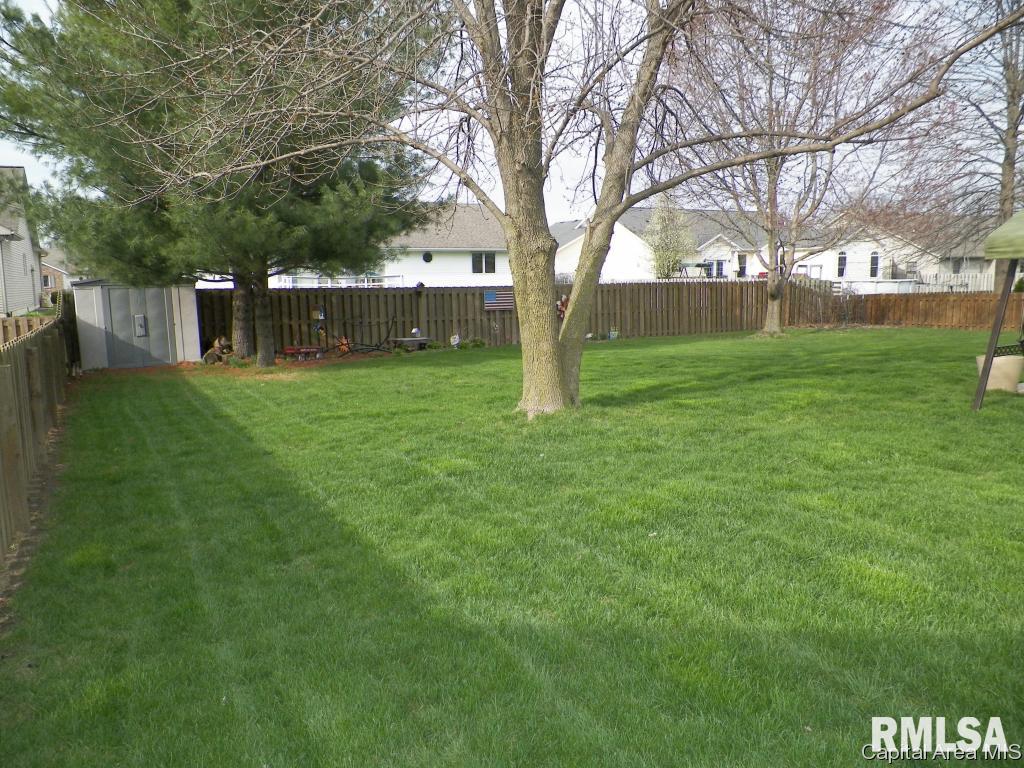 1113 Post Road Springfield, IL 62712 - Photo 3 of 25