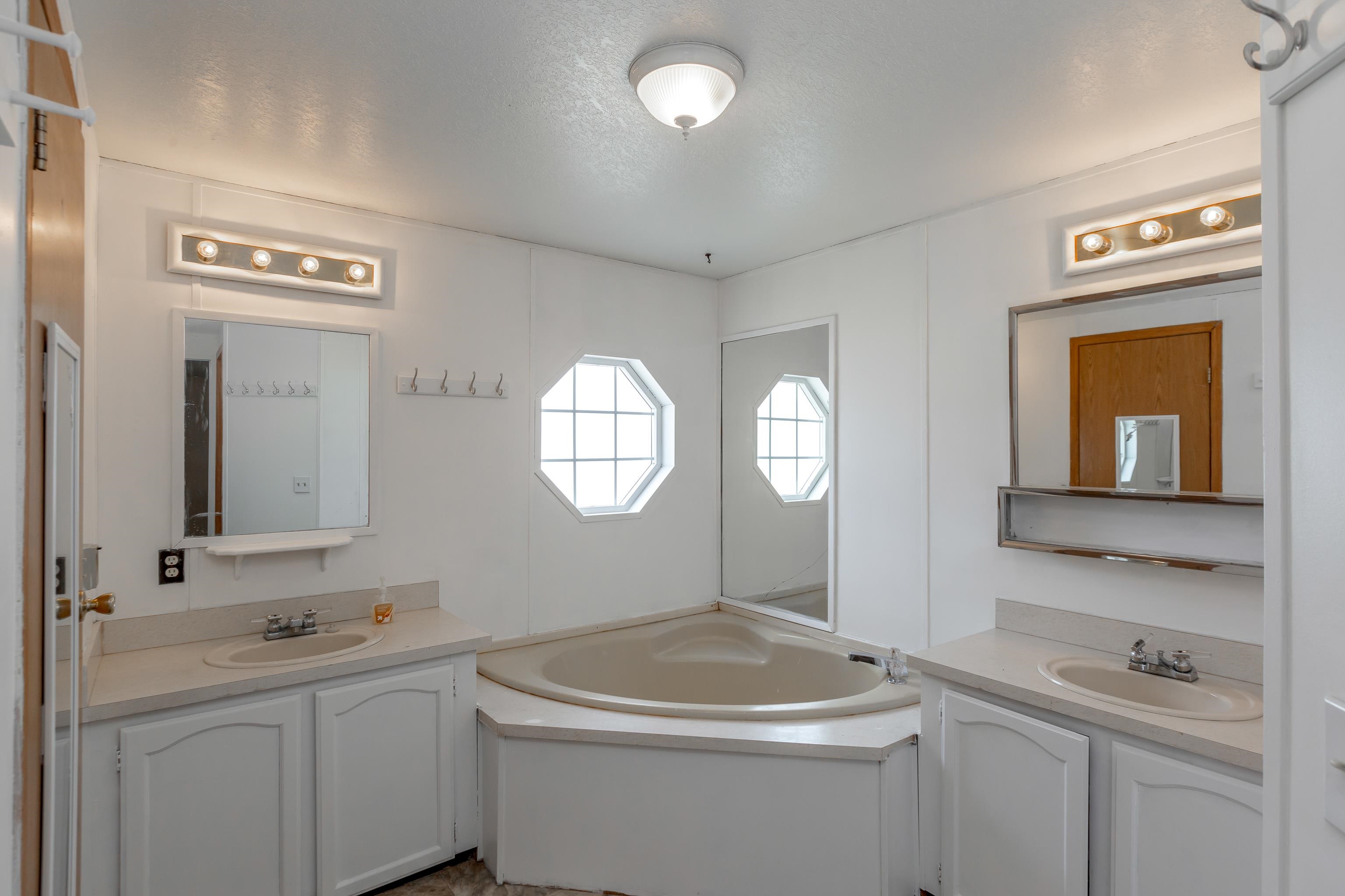5452 Deer Valley Road Newport, WA 99156 - Photo 13 of 47 Gallery Image 13