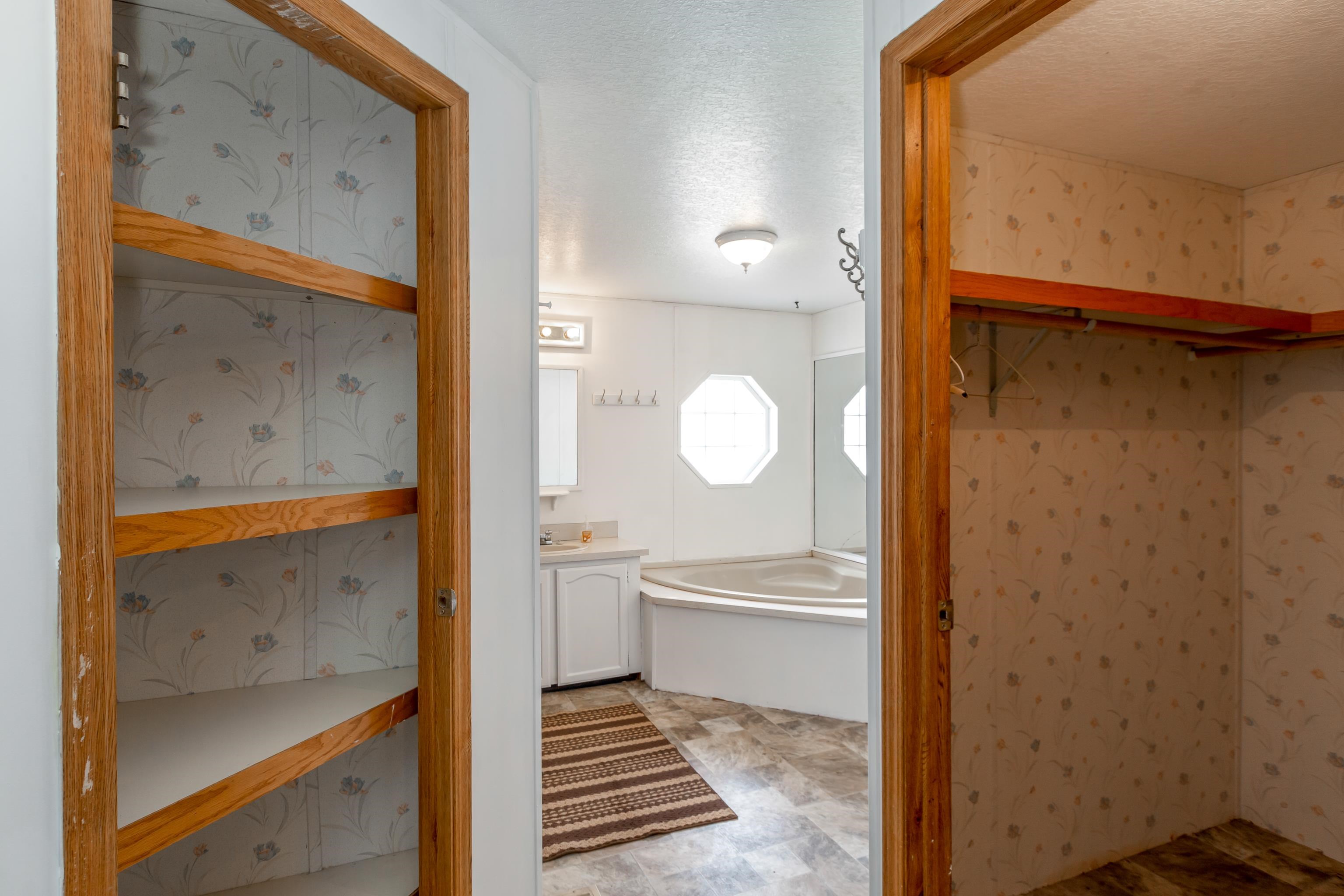 5452 Deer Valley Road Newport, WA 99156 - Photo 14 of 47 Gallery Image 14