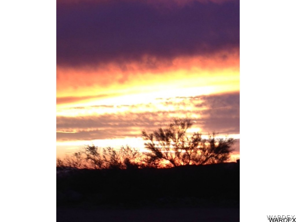 2179 South Gold Mine Road Yucca, AZ 86438 - Photo 3 of 11 FALL SUNSET