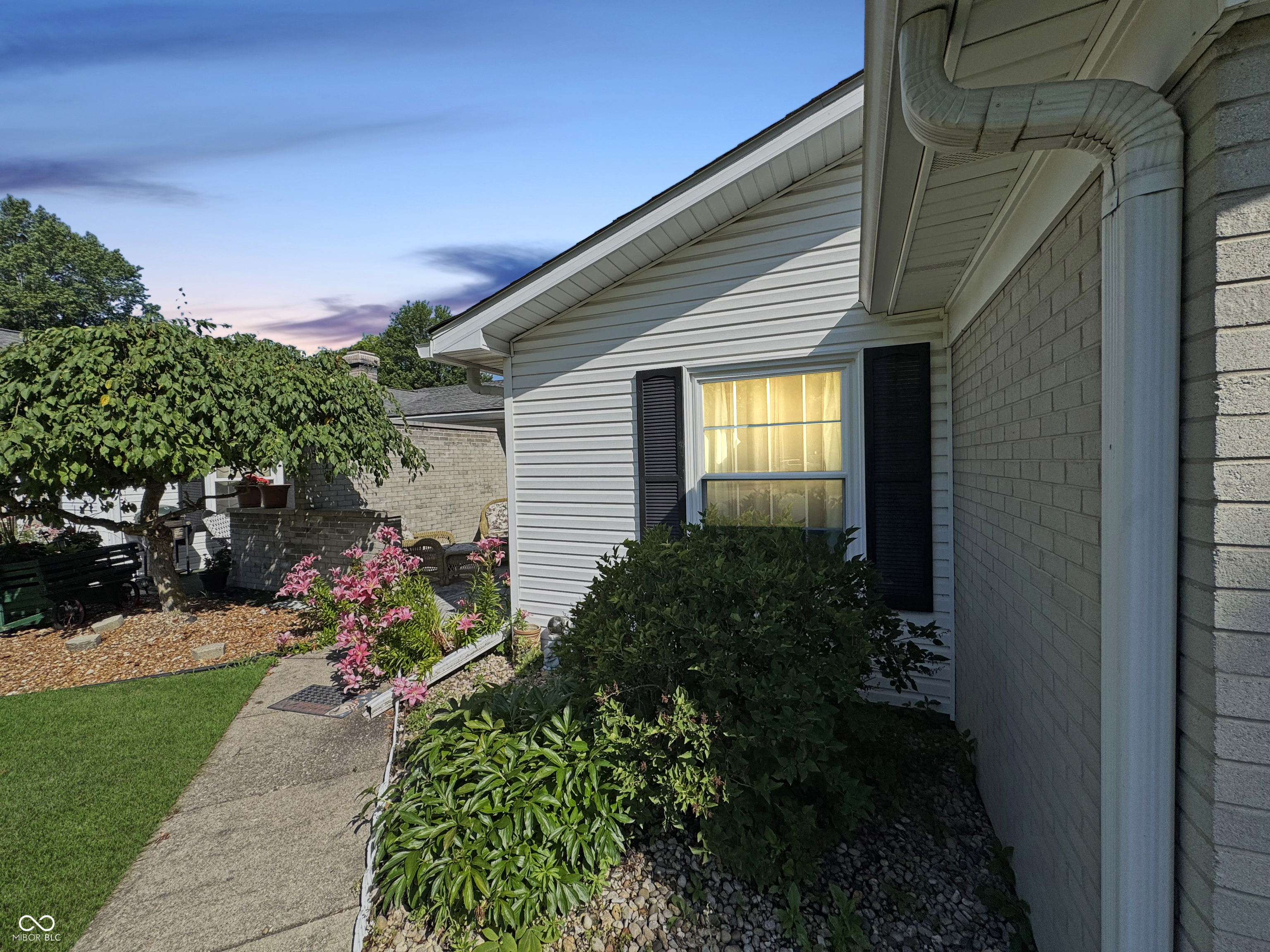 4329 Rutgers Drive, Unit 40B Anderson, IN 46013 - Photo 2 of 23 Gallery Image 2