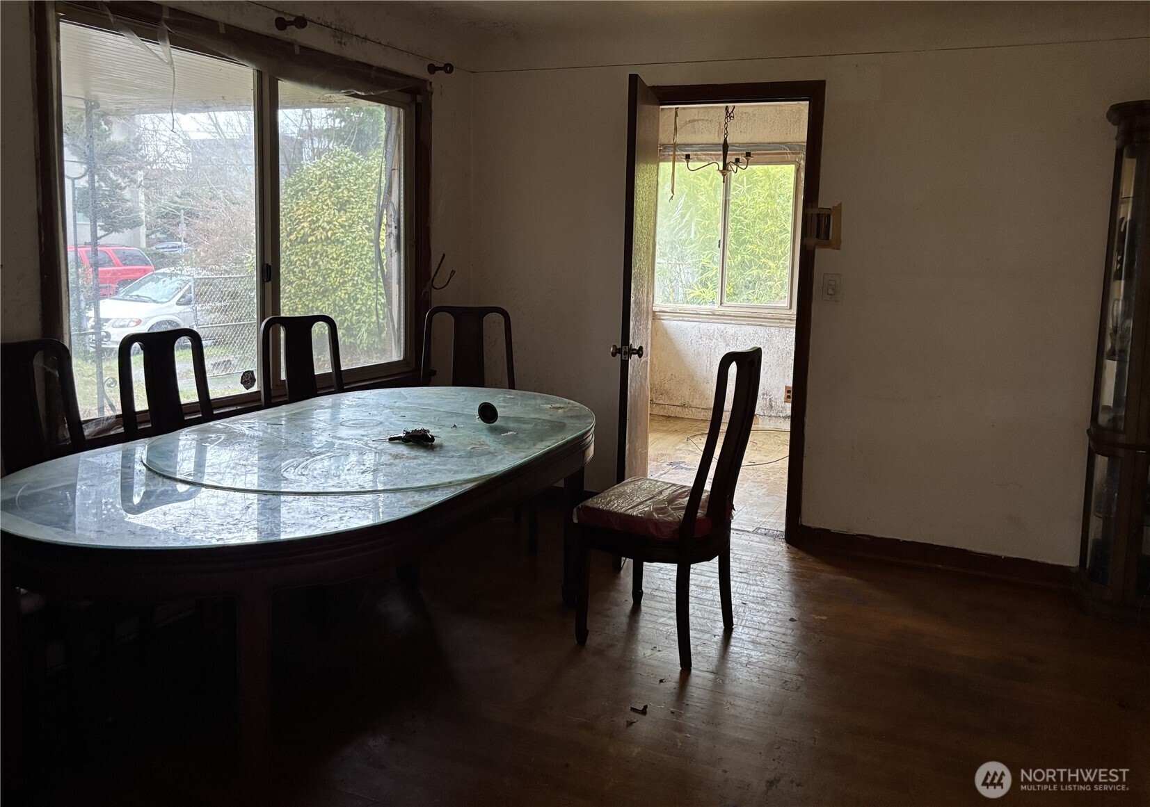 9208 17th Avenue Southwest Seattle, WA 98106 - Photo 3 of 11