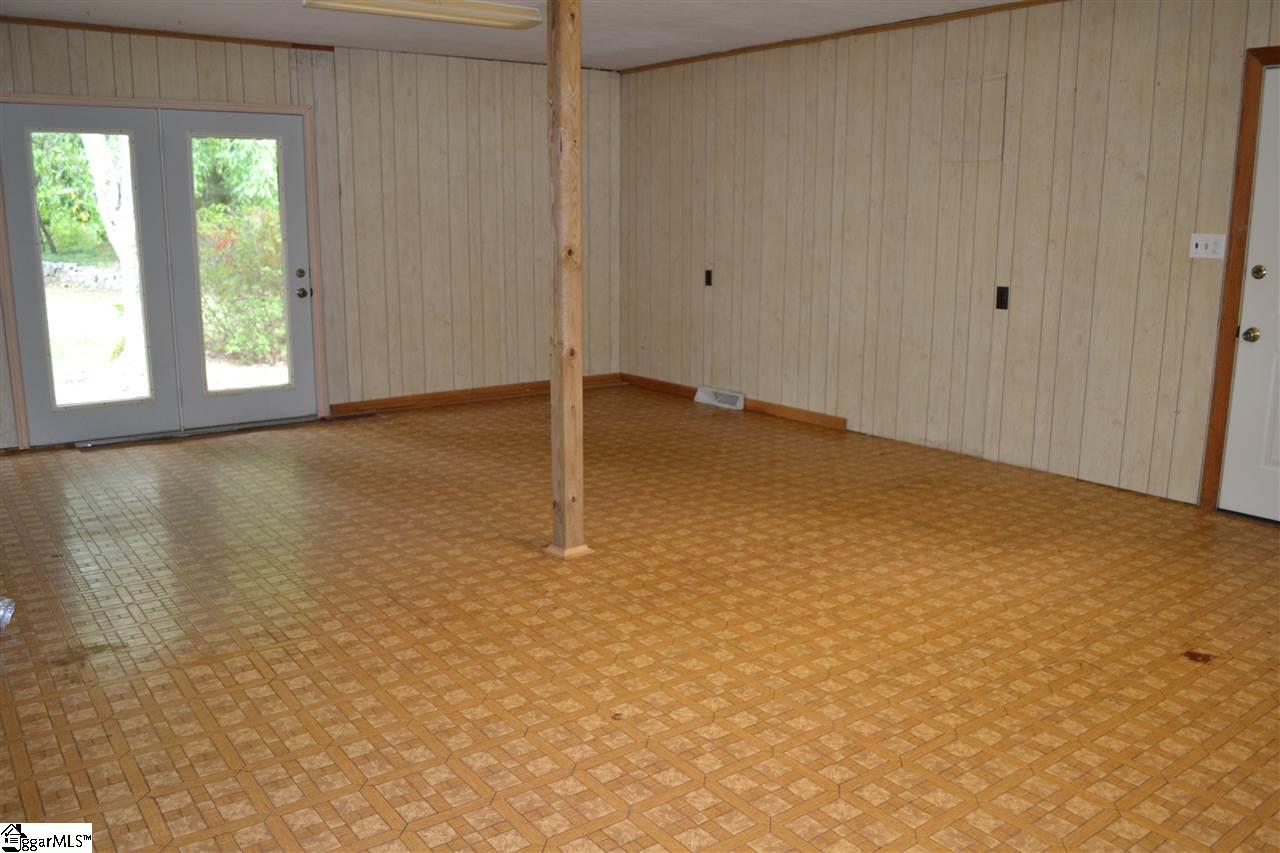 605 Rockmont Road Greenville, SC 29615 - Photo 2 of 14 Gallery Image 2