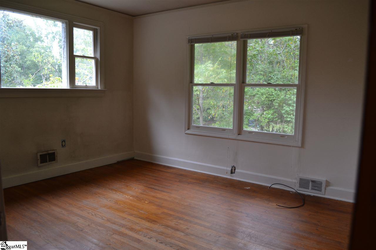605 Rockmont Road Greenville, SC 29615 - Photo 7 of 14 Gallery Image 7