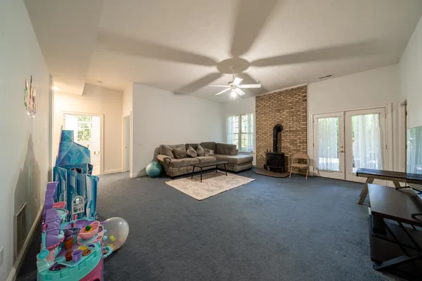 $3,400 | 285 Steeplechase Drive, Penn Laird, VA 22846