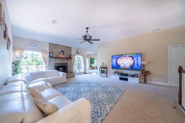 $3,400 | 285 Steeplechase Drive, Penn Laird, VA 22846