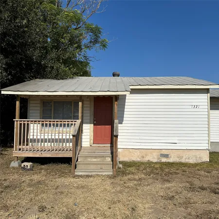 $1,200 | 1321 Harris Hill Road, San Marcos, TX 78666