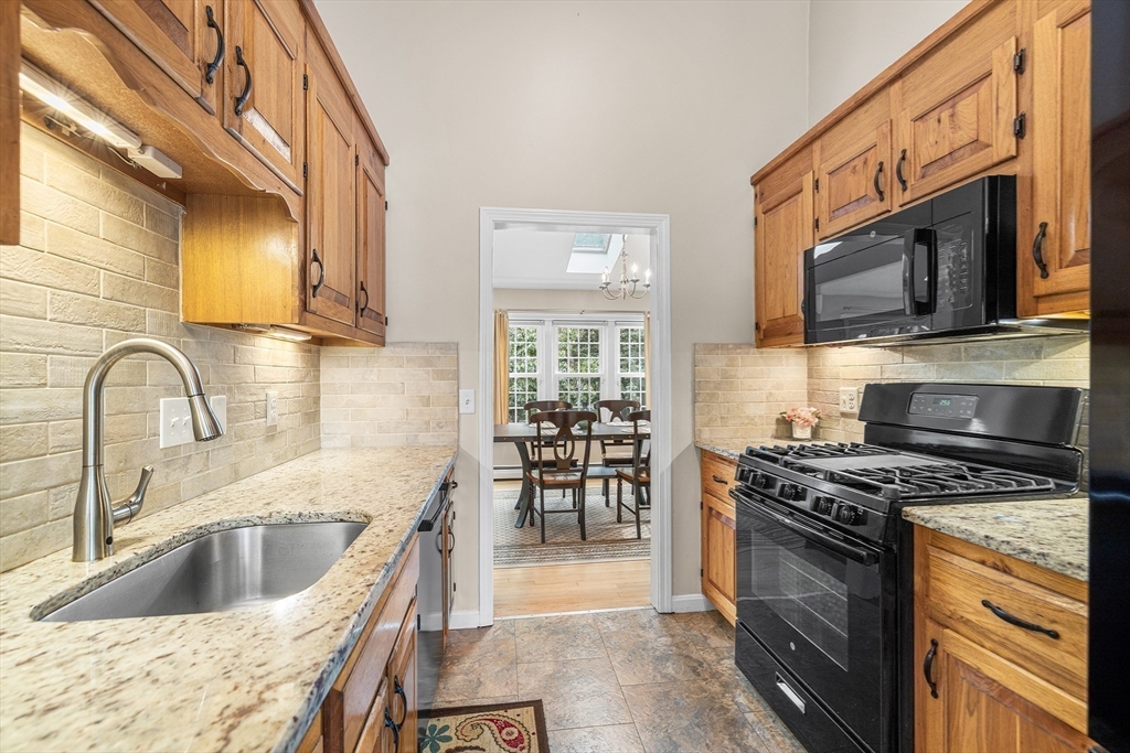 175 Old Post Road Barnstable, MA 02632 - Photo 5 of 28
