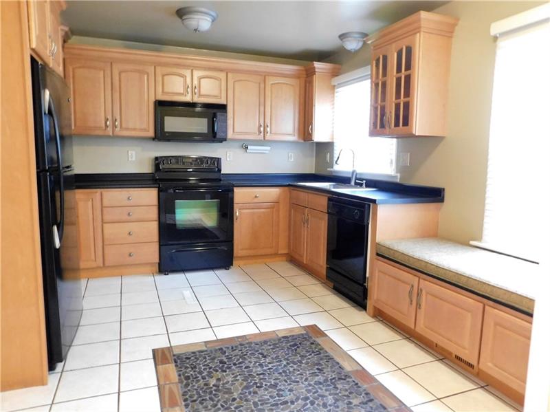 245 Beaufort Road New Florence, PA 15944 - Photo 4 of 20 Charming kitchen with window seat