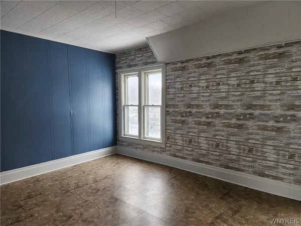 $174,900 | 23 Waverly Street, New Albion, NY 14719