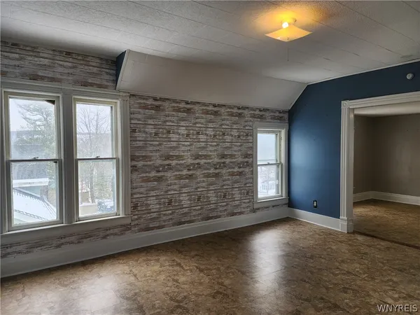 $174,900 | 23 Waverly Street, New Albion, NY 14719