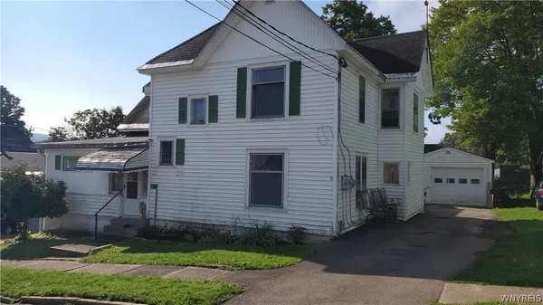 $174,900 | 23 Waverly Street, New Albion, NY 14719
