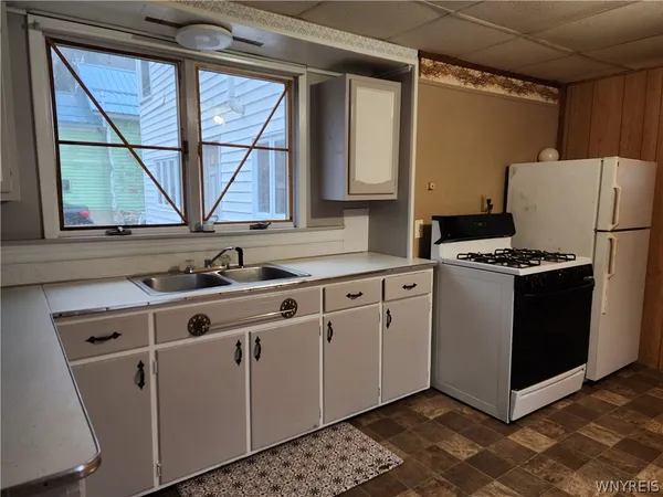 $174,900 | 23 Waverly Street, New Albion, NY 14719