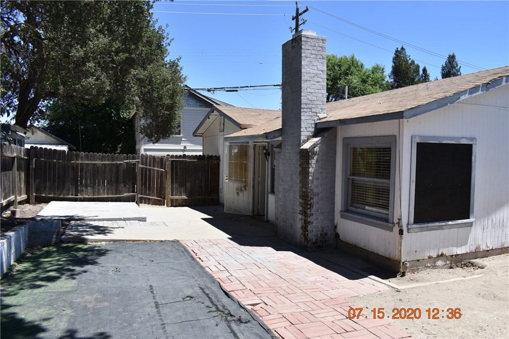 2130 Vine Street Paso Robles, CA 93446 - Photo 1 of 1 a view of a entryway