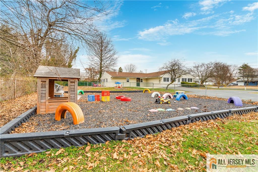 9 Stanworth Road Kendall Park, NJ 08824 - Photo 17 of 20