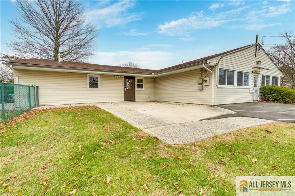 9 Stanworth Road Kendall Park, NJ 08824 - Photo 18 of 20