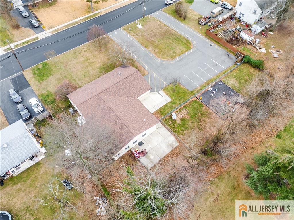 9 Stanworth Road Kendall Park, NJ 08824 - Photo 4 of 20