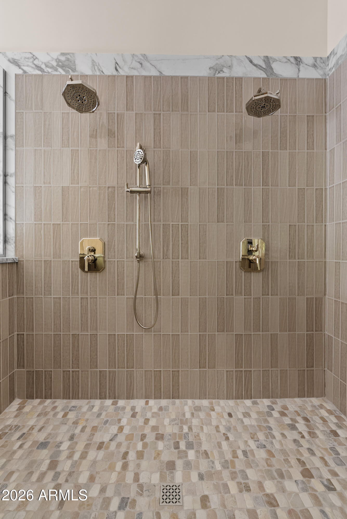 4035 East Osborn Road Phoenix, AZ 85018 - Photo 27 of 63 a bathroom with a shower
