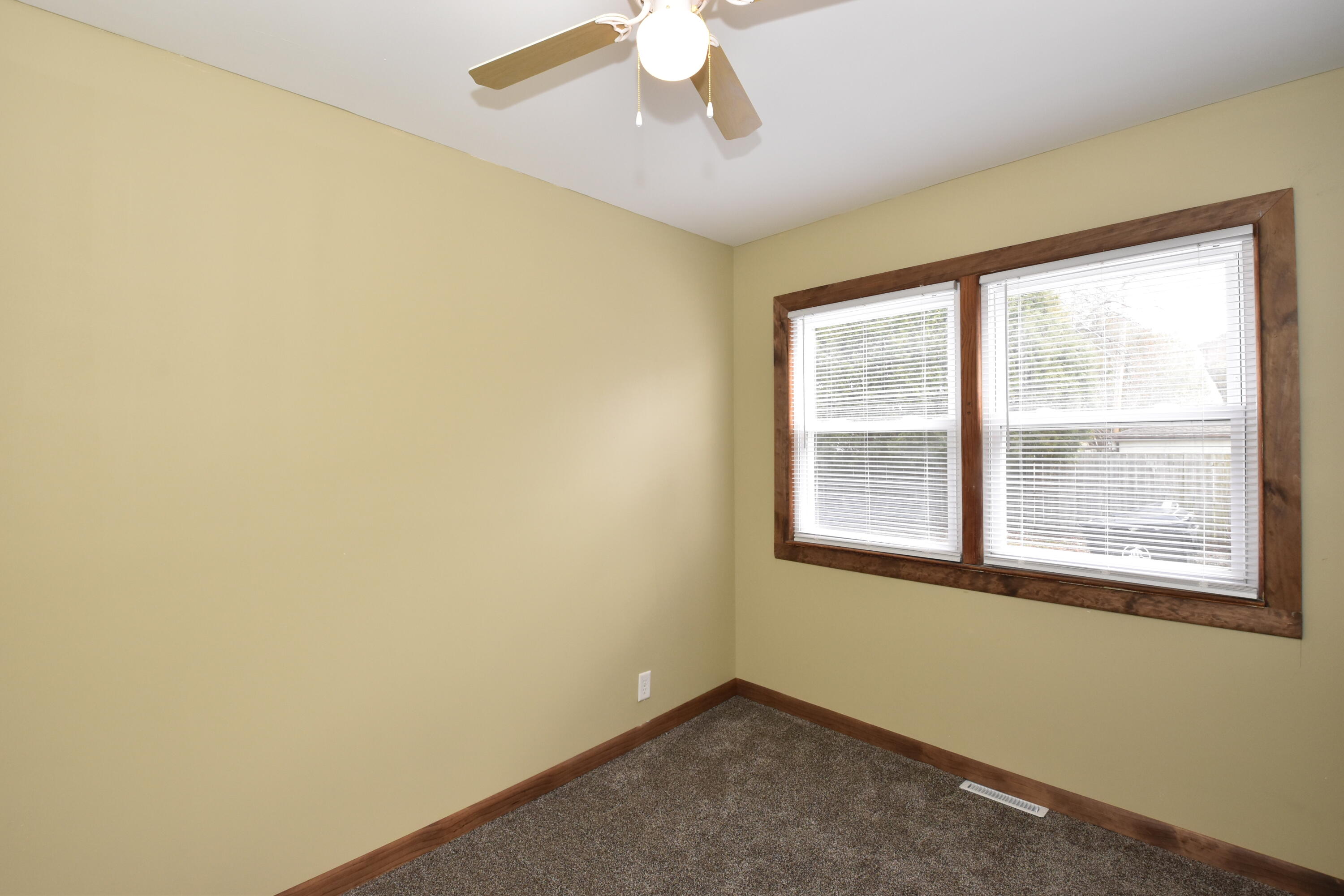 3209 Charles Street Racine, WI 53402 - Photo 19 of 44 Bedroom 2