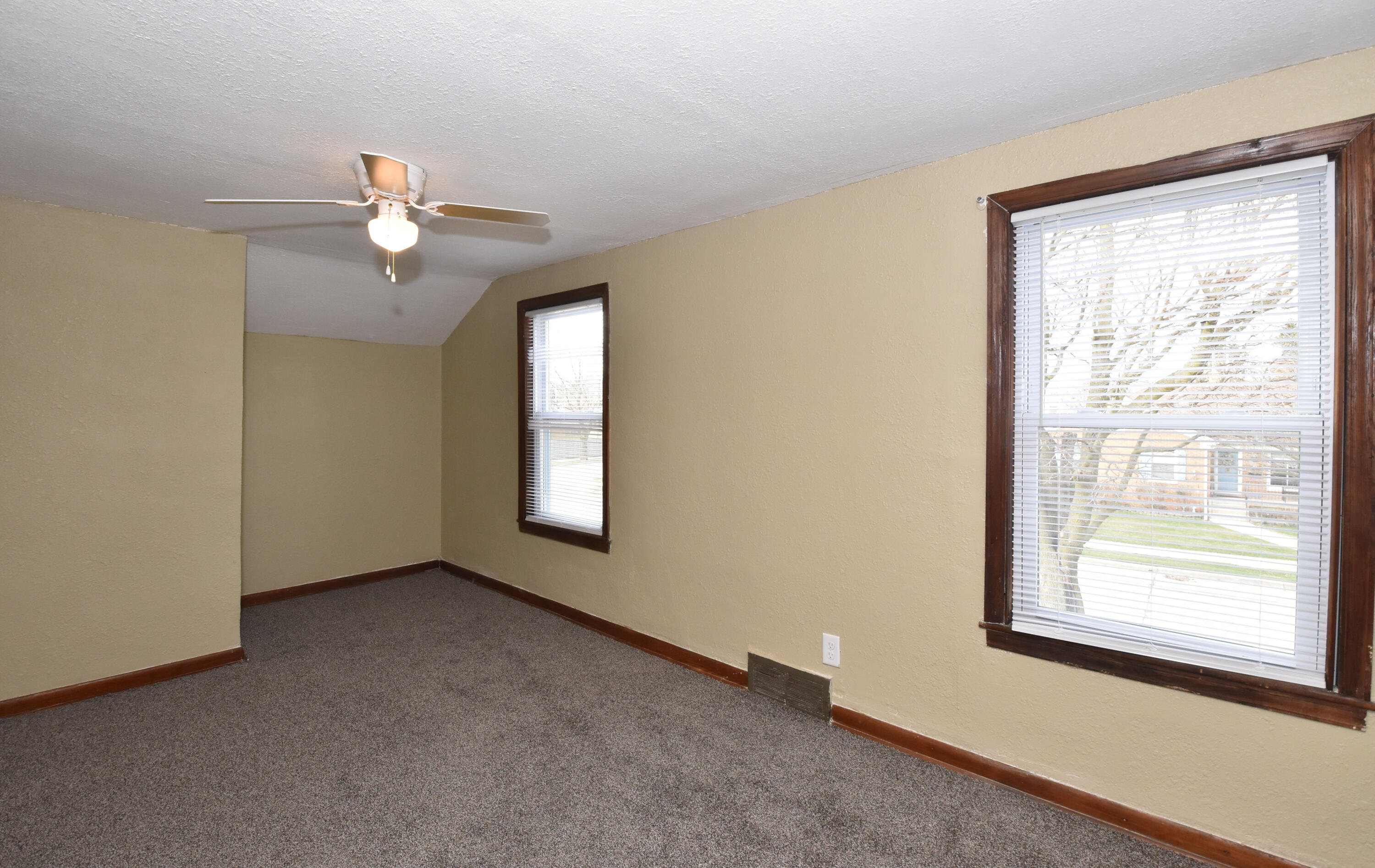 3209 Charles Street Racine, WI 53402 - Photo 30 of 44 Primary Bedroom