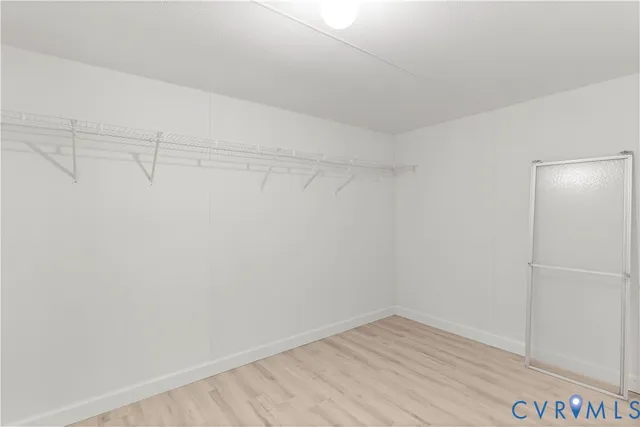 a view of a room with shelf