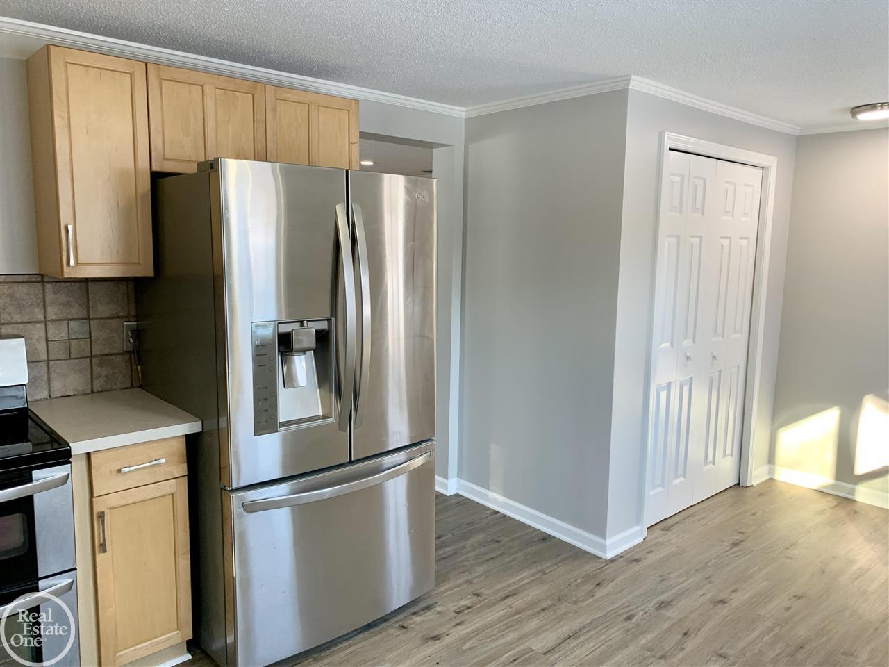 4124 Atkins Road Port Huron, MI 48060 - Photo 9 of 19
