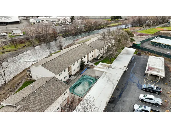 $219,000 | 1900 Northwest Carden Avenue, Unit 22, Pendleton, OR 97801