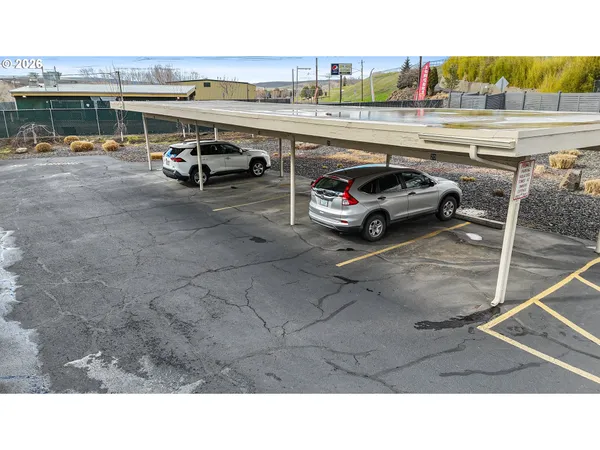 $219,000 | 1900 Northwest Carden Avenue, Unit 22, Pendleton, OR 97801