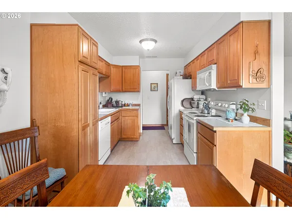 $219,000 | 1900 Northwest Carden Avenue, Unit 22, Pendleton, OR 97801