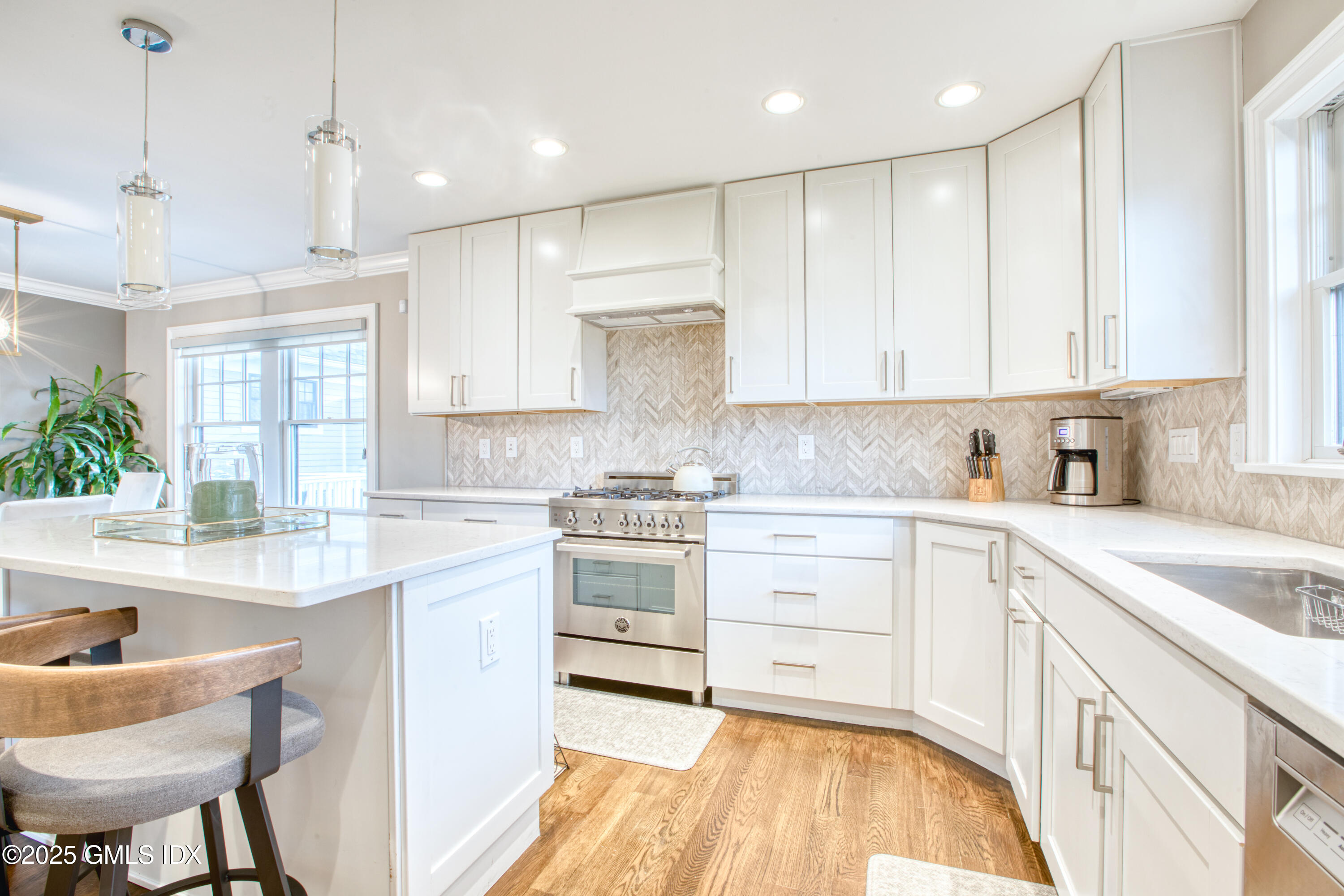 24 Harold Street, Unit E Cos Cob, CT 06807 - Photo 21 of 36 864A2491-35