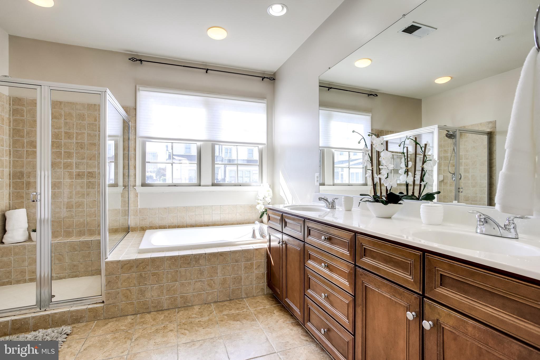 7758 Tilghman Street Fulton, MD 20759 - Photo 23 of 53 Owner's Bath