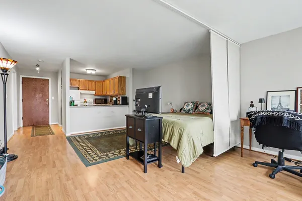 $139,900 | 5810 Oakwood Drive, Unit 5C, Lisle, IL 60532
