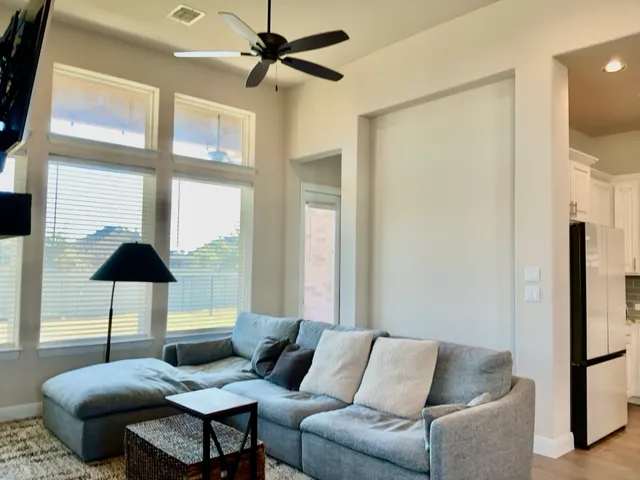 $2,195 | 153 Benedum Way, Liberty Hill, TX 78642