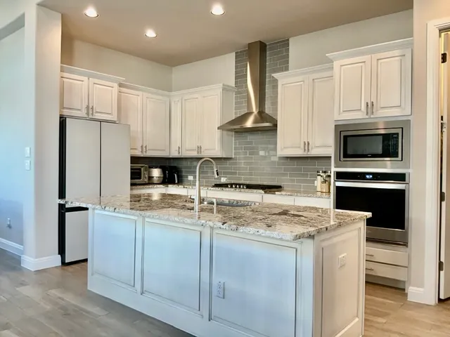 $2,195 | 153 Benedum Way, Liberty Hill, TX 78642