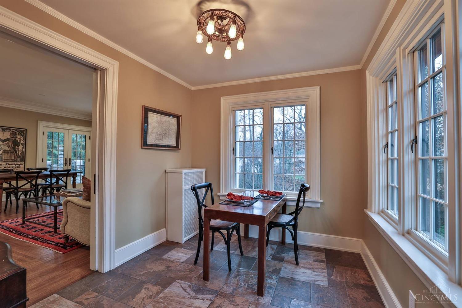 1221 Edwards Road Cincinnati, OH 45208 - Photo 18 of 85 Gallery Image 18