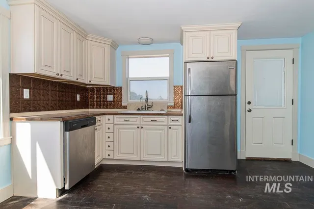 $499,999 | 3432 West Pioneer Road, Homedale, ID 83628