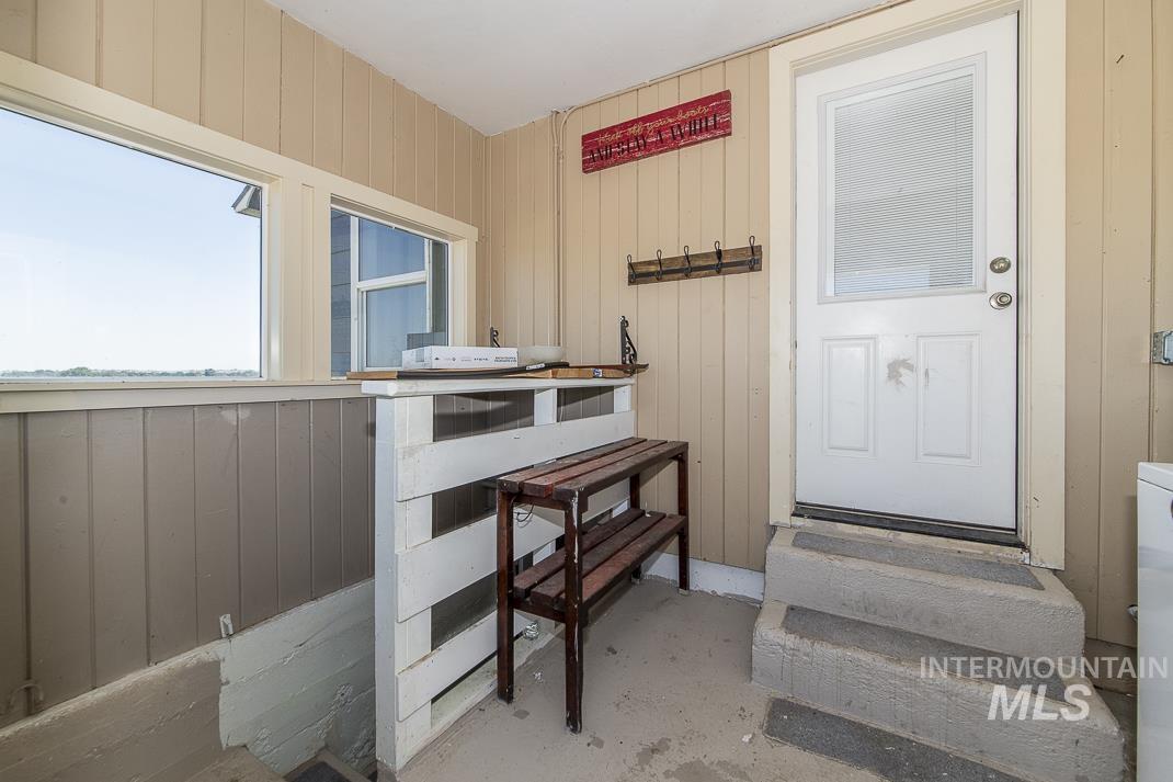 3432 West Pioneer Road Homedale, ID 83628 - Photo 13 of 21 Interior space