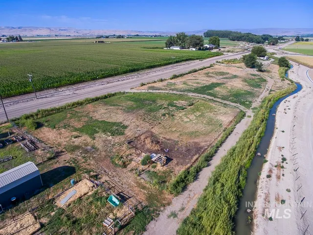 $499,999 | 3432 West Pioneer Road, Homedale, ID 83628