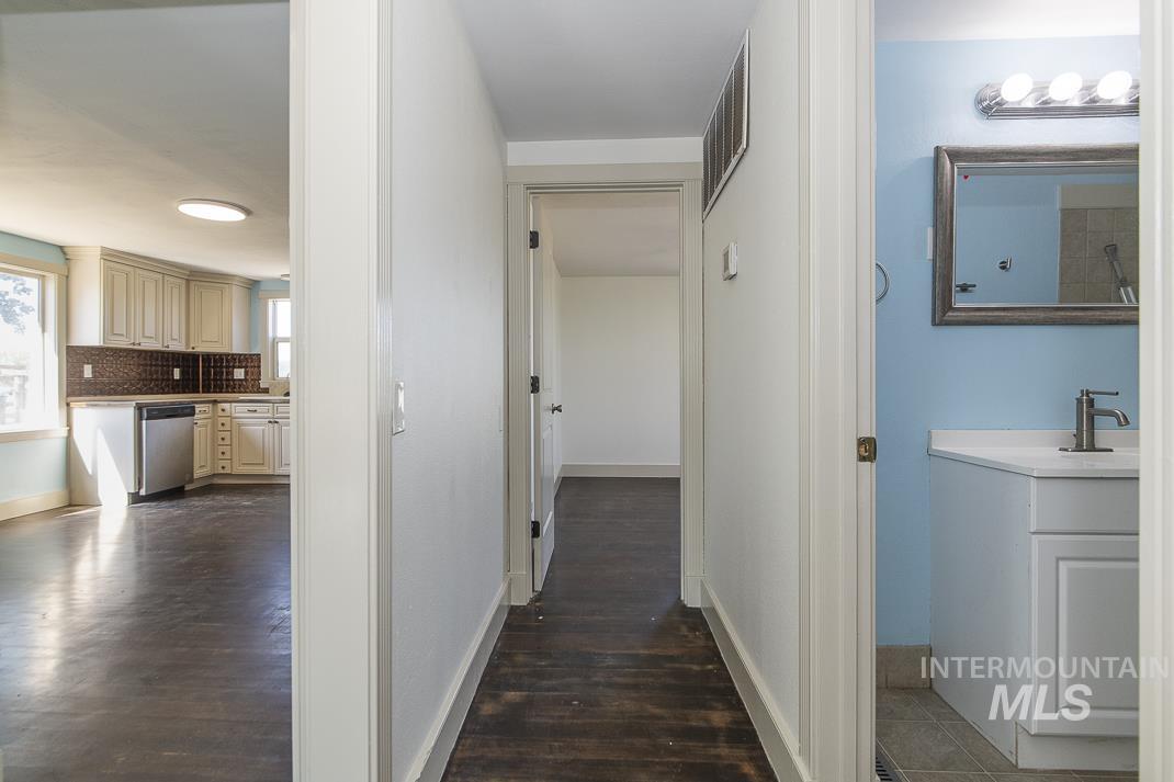 3432 West Pioneer Road Homedale, ID 83628 - Photo 17 of 21