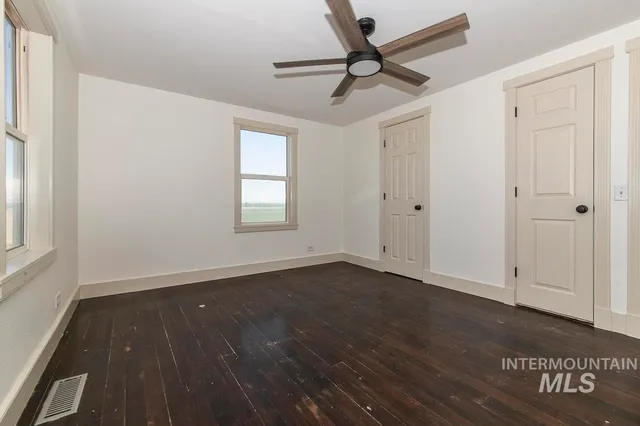 $499,999 | 3432 West Pioneer Road, Homedale, ID 83628