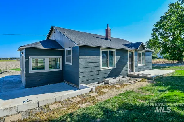 $499,999 | 3432 West Pioneer Road, Homedale, ID 83628