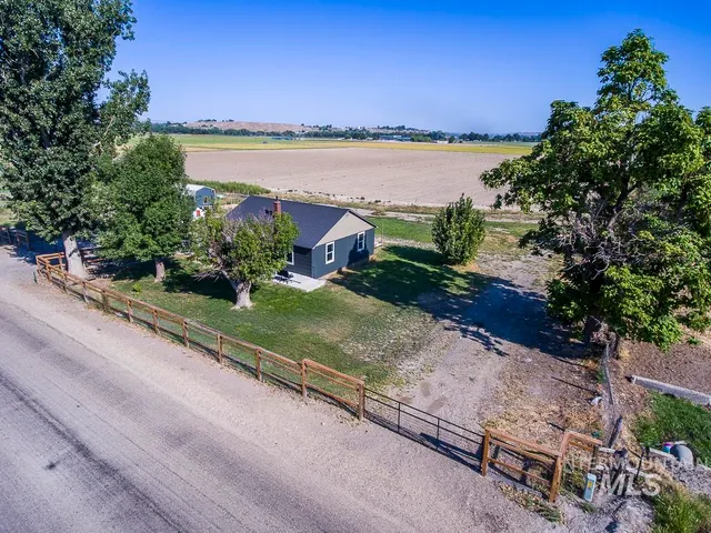 $499,999 | 3432 West Pioneer Road, Homedale, ID 83628