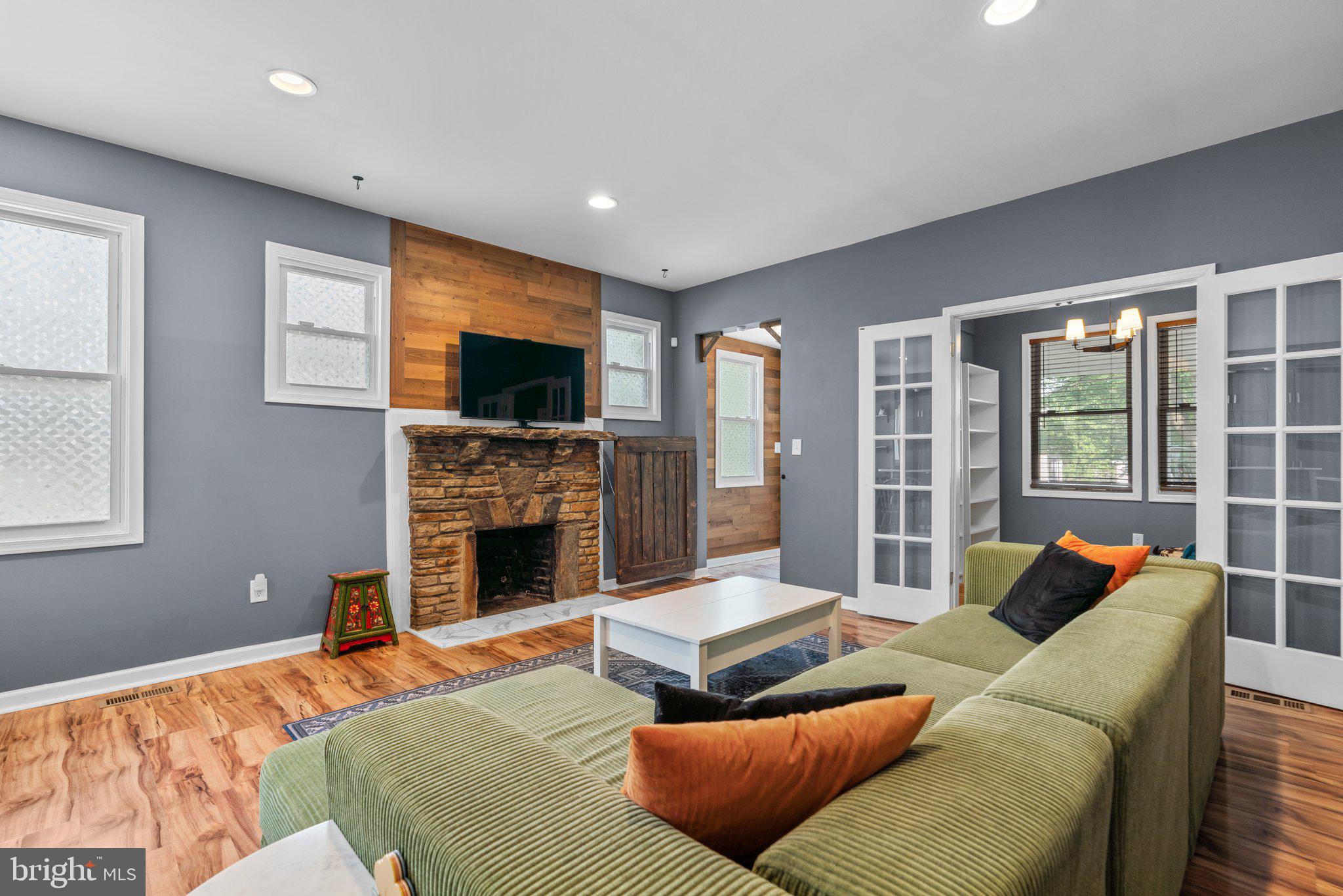 5310 Brabant Road Baltimore, MD 21229 - Photo 11 of 46